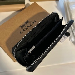 コーチ　アウトレット商品　長財布　2点おまとめ購入の画像