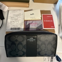 コーチ　アウトレット商品　長財布　2点おまとめ購入の画像