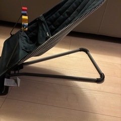 BabyBjörn バウンサー ネイビー　ベビービョルン　木製おもちゃバー付きの画像