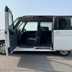 Bluetoothナビ付き☆月々9千円〜分割可❗️車検2年付き！【名義変更代込み】広い車内！大人気‼️ダイハツ タントカスタム☆Bluetoothナビ付き☆走行中DVD見れます♪ETC付き☆純正アルミ☆電動スライドドア☆ドライブレコーダー☆そのまま乗って帰れます！の画像