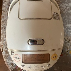 炊飯器※内釜剥がれ、汚れ有りの画像
