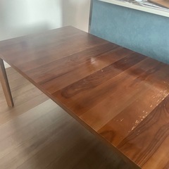 ダイニングテーブル
