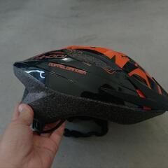 自転車　ヘルメット