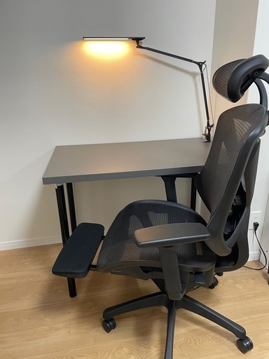 【引き取り限定総額5万円分】ニトリオフィスチェア、IKEAデスク、照明、ケーブル収納