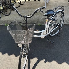 自転車　鍵なし　学生　白　の画像