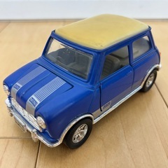 ミニカー 青白プルバックカーメタリックホイールSS5701