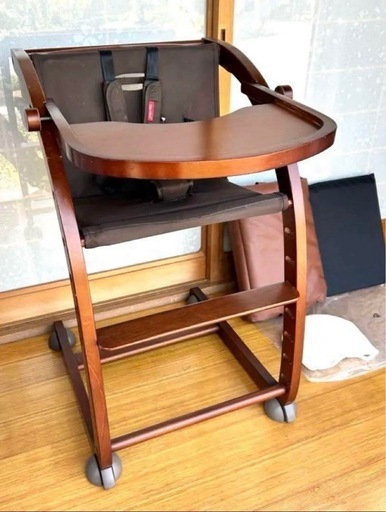 ファルスカ　スクロールチェアプラス　新生児から大人まで使える椅子　ベビーチェア　キッズチェア　ダイニングチェア