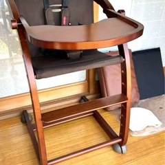 ファルスカ　スクロールチェアプラス　新生児から大人まで使える椅子...