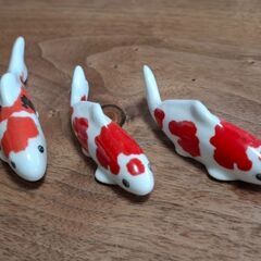鯉？金魚？の置物3個