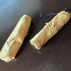 【新品未使用】OLIVER オリバー　折りたたみ傘　雨傘　ブルドッグ　パグ　イエロー　からし色の画像