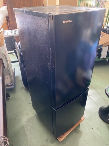 値下げ！高
○5 22年製 動作品 TOSHIBA GR-T15BS  冷蔵庫 2ドア