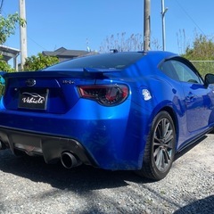 エンジンチューニング車のBRZが新着入庫しました🚗✨めちゃくちゃ速いですよ✨禁煙車・車高調付・フジツボカーボンマフラー・スリットローター・ブレンボブレーキカバーなどカスタム多数です🤩！！現車確認大歓迎です🚗の画像