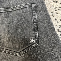 M バーバリーブラックレーベル　デニム　ジーパン　ストレート　ホースロゴ　刺繍の画像