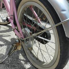 幼児用自転車　16インチ　女の子　子供向け　タイヤに難ありの画像