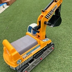 ショベルカー　砂遊び　外遊びの画像