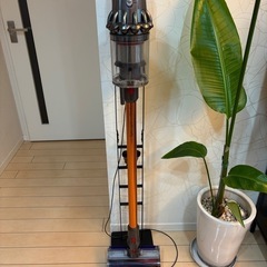 ダイソンコードレス掃除機　V10 スタイリッシュな充電スタンド付き