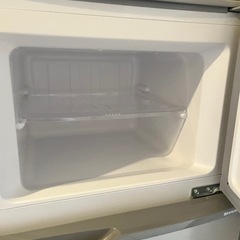 【SHARP】冷蔵庫 シルバーの画像