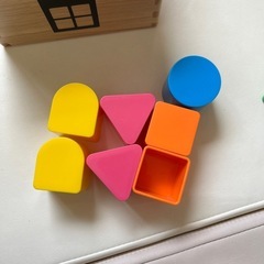 IKEA おもちゃ　パズルボックスハウスの画像