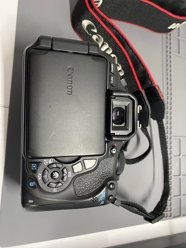 美品　Canon EOS Kiss X5 本体、18-55EF-S ISのセット +（おまけ）28-80mm F3.5-5.6 IVレンズ