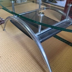 ガラステーブル
