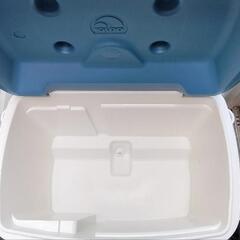 IGLOO　クーラーボックスの画像