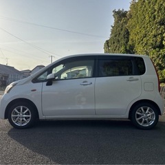 ダイハツ ムーヴ LA100S ホワイトパールの画像