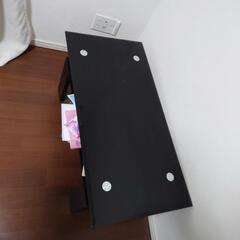 ガラステーブル