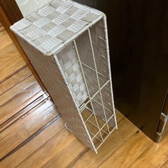 トイレットペーパー収納の画像