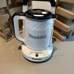 マキタ　充電式ケトル KT360DZW
の画像