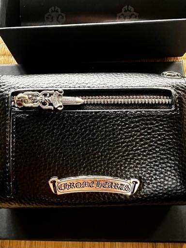 クロムハーツ革財布