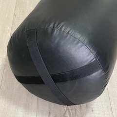 【値下げしました】人気メーカーのサンドバッグ　の画像