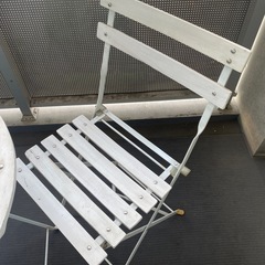 ガーデンテーブル&チェア3点セットの画像