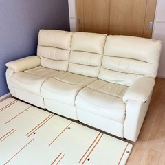 【美品】ニトリ 3人掛け電動リクライニングソファ
