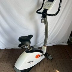 DAIKOU/ダイコー フィットネスバイク 電動 32段階調整 連続使用時間 60分 マグネット式負荷 アップライトバイク ダイコー DK-8920の画像