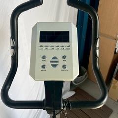 DAIKOU/ダイコー フィットネスバイク 電動 32段階調整 連続使用時間 60分 マグネット式負荷 アップライトバイク ダイコー DK-8920の画像