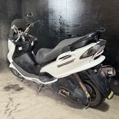 ★支払総額4.2万円★関東圏内即日配送可能です！全車走行テスト済みです！ ヤマハ マジェスティ125FI 白 人気のマジェスティ125FI！ 4ストインジェクション！ サイスタ付き！ 社外ハンドル！ バッテリー新品！の画像