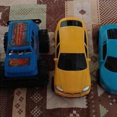 車のおもちゃ