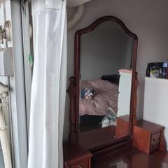 アンティークドレッサー