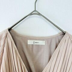 【極美品 / Louren】ALL PLEETS VOLUME DRESSの画像