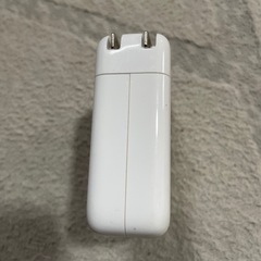Apple TYPE-C  アダプターの画像
