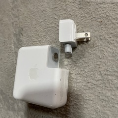 Apple TYPE-C  アダプターの画像