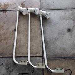 岩崎電気 屋外用照明＆アーム3本セット