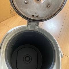 電気ポットの画像