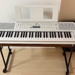 ヤマハ 電子キーボード EZ-310（テーブル付き）