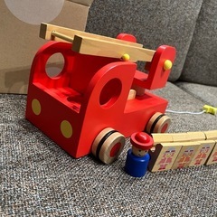 ACTUS 木のおもちゃ　消防車の画像