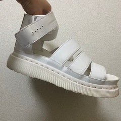 ドクターマーチン　厚底サンダル