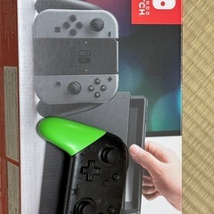 任天堂　Switch スイッチ　プロコン付きの画像