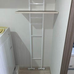 【引き取り限定】壁面突っ張り収納ラック0円の画像