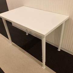 ニトリ　ホワイトデスク(可変式)の画像