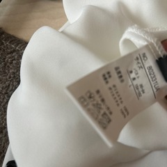 白ブラウス　バルーン袖の画像